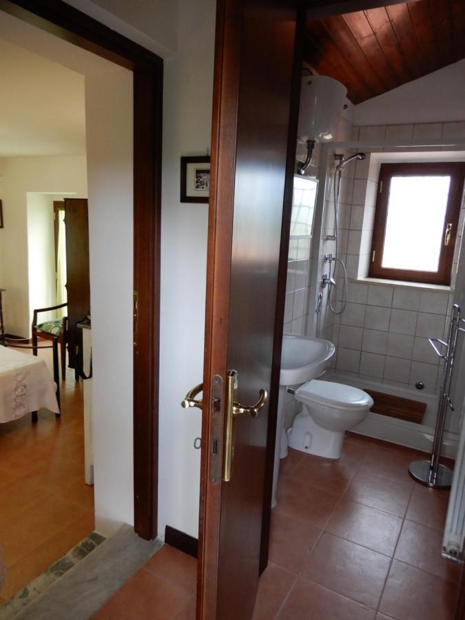 Bed and Breakfast Il Gelsomino Frasso Sabino Екстер'єр фото